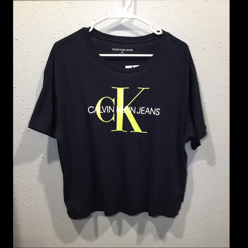 NWT Women’s Calvin Klein Shirt (L)